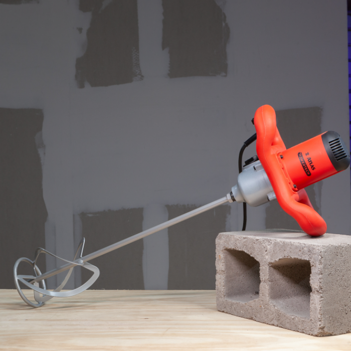 Misturador elétrico de tinta e argamassa garante uniformidade em qualquer mistura – Foto: Atlas Powertech